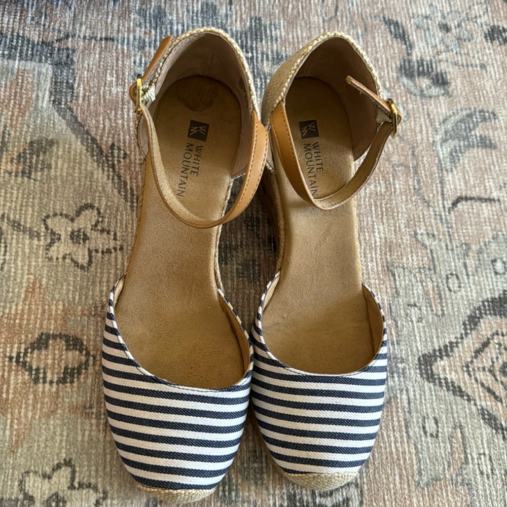 White Mountain Women's Mamba Espadrille Wedge Sandals- Navy Striped Size 6.5